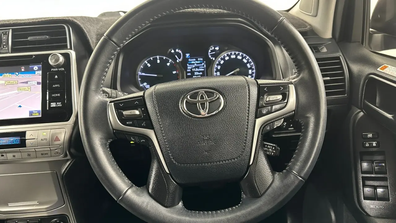 2018 Toyota Landcruiser Prado Gallery Image 10