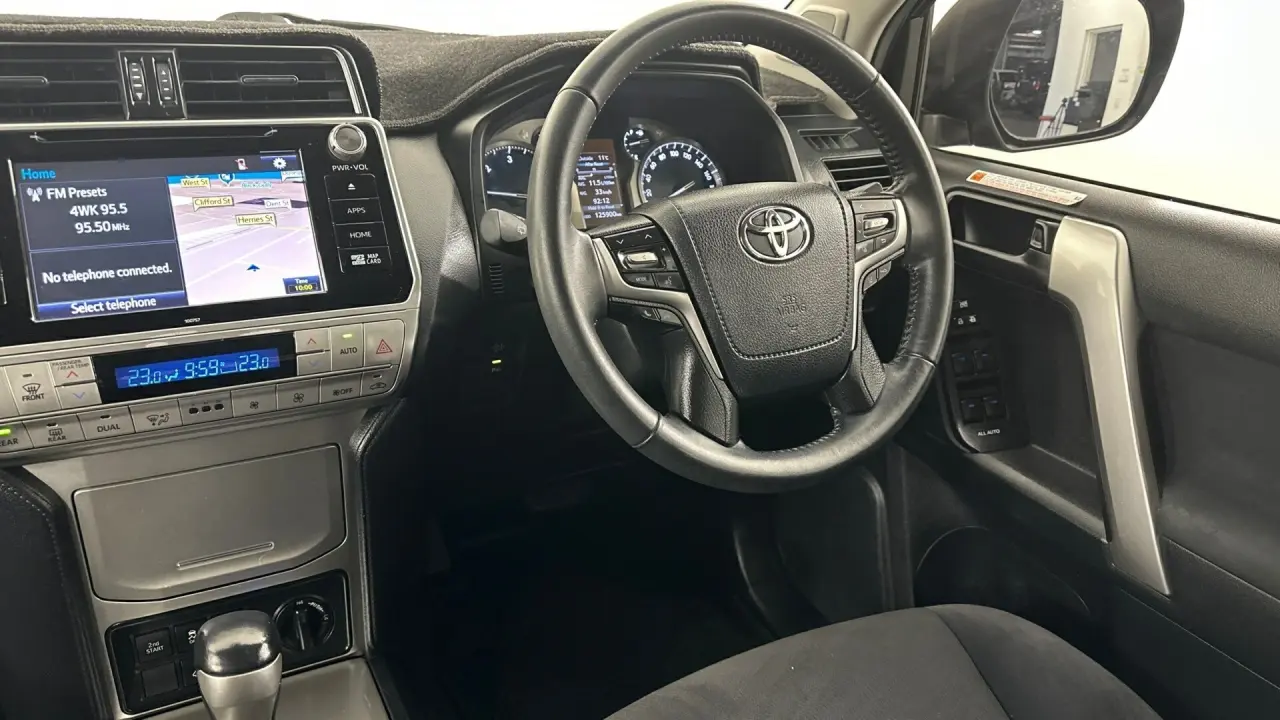 2018 Toyota Landcruiser Prado Gallery Image 9