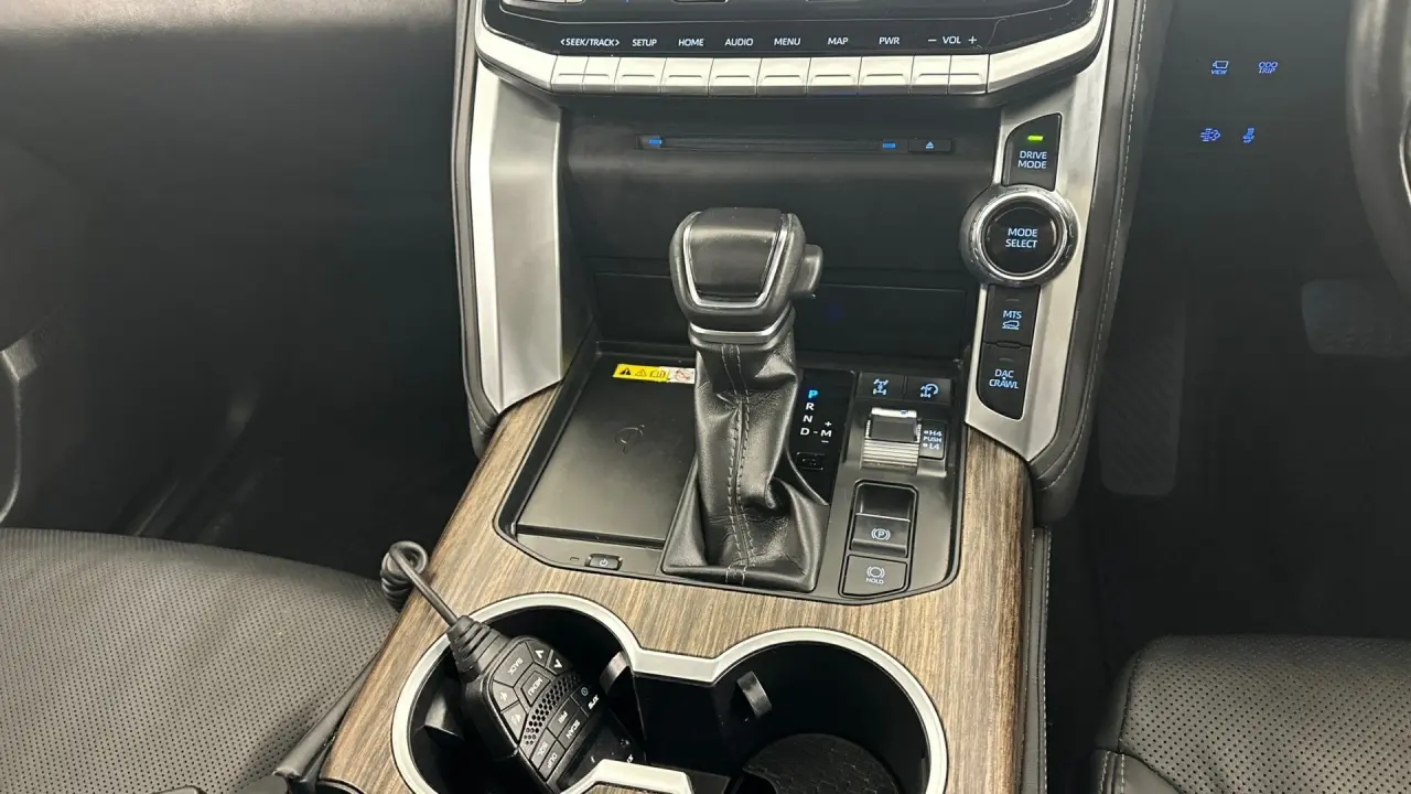 2022 Toyota Landcruiser Gallery Image 14