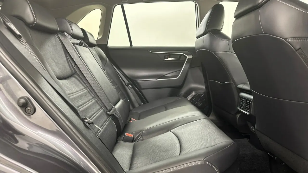 2024 Toyota RAV4 Gallery Image 15