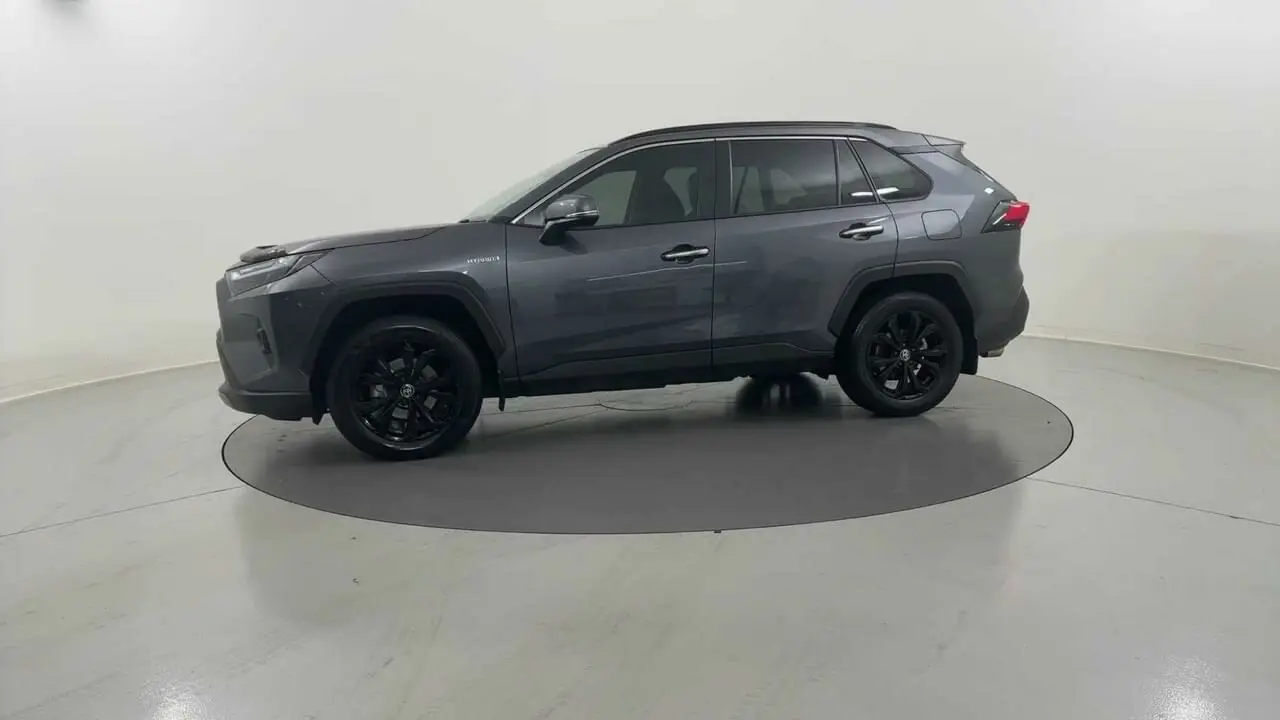 2024 Toyota RAV4 Gallery Image 2