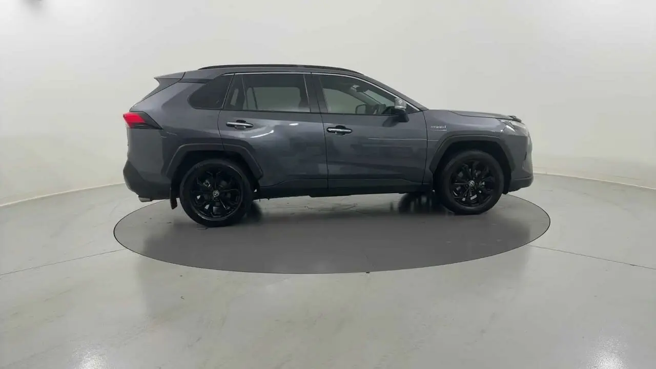 2024 Toyota RAV4 Gallery Image 6