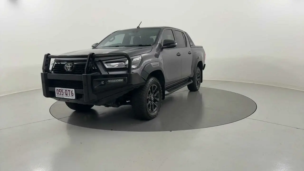 2021 Toyota Hilux Gallery Image 1