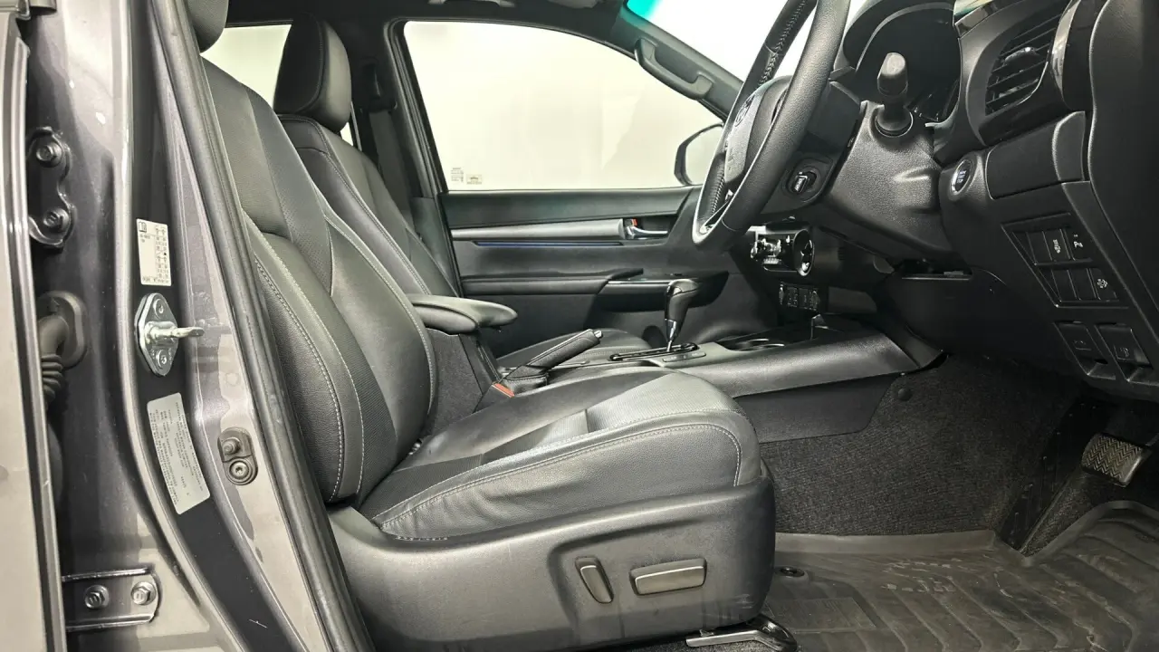2021 Toyota Hilux Gallery Image 15