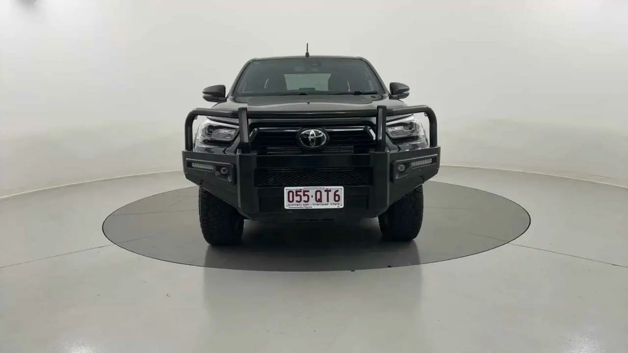 2021 Toyota Hilux Gallery Image 8
