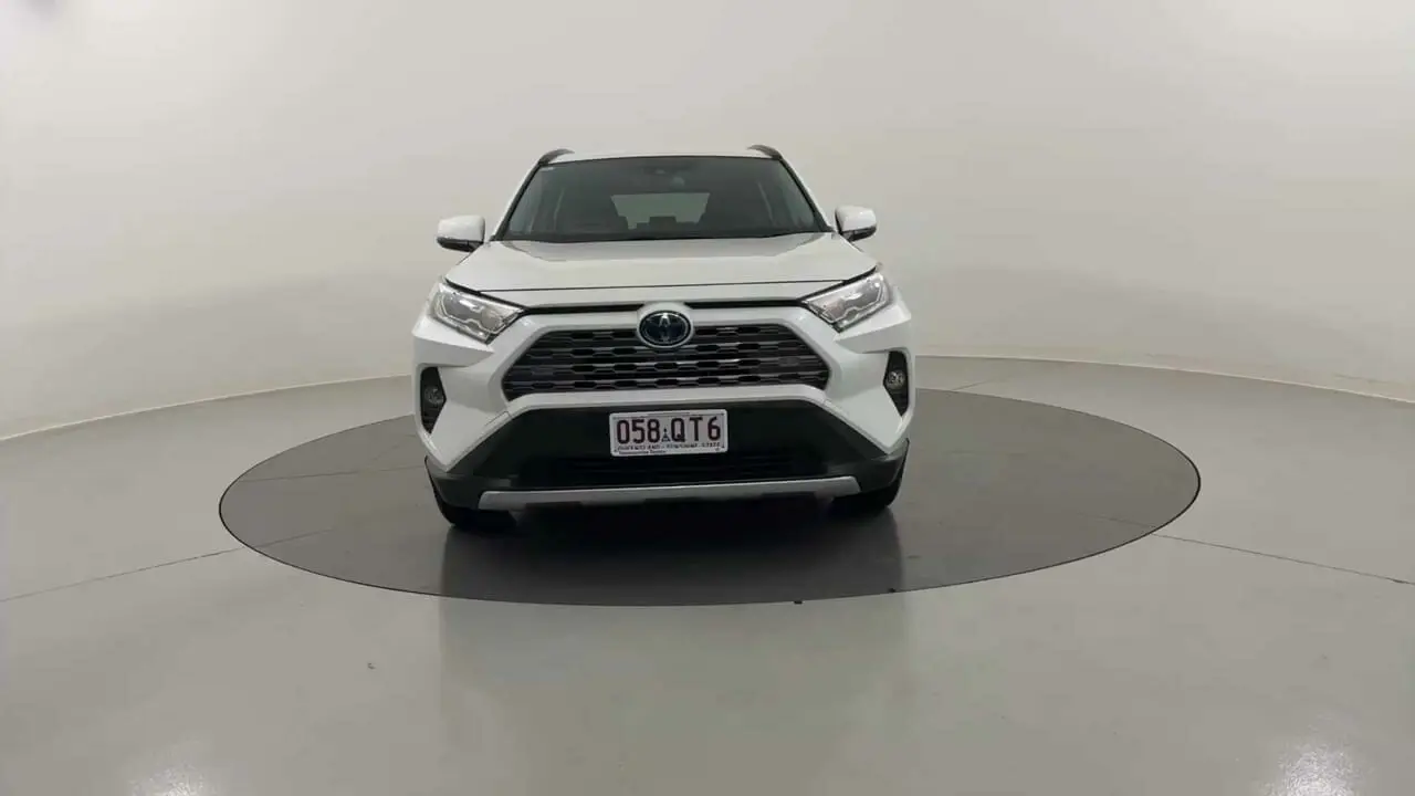 2021 Toyota RAV4 Gallery Image 8