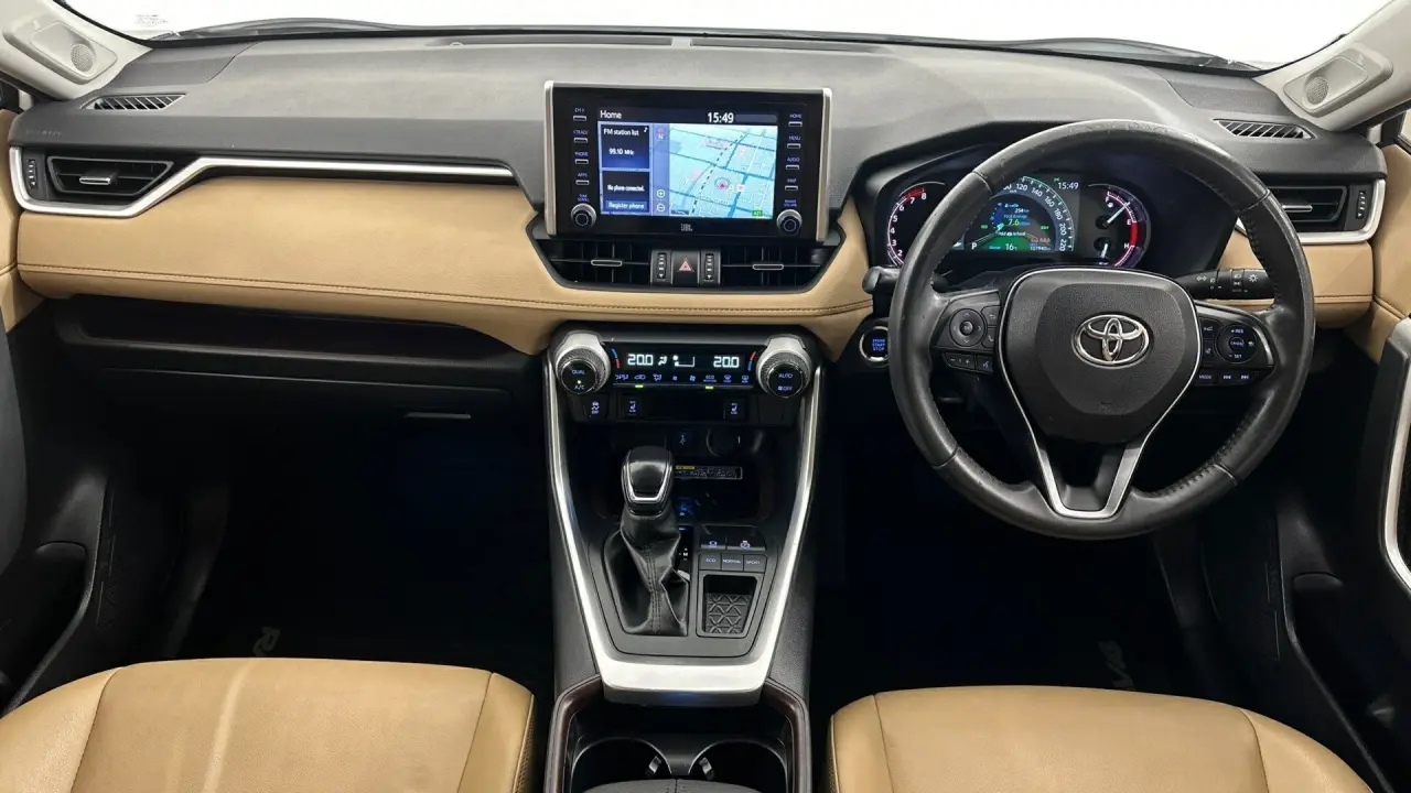 2020 Toyota RAV4 Gallery Image 11