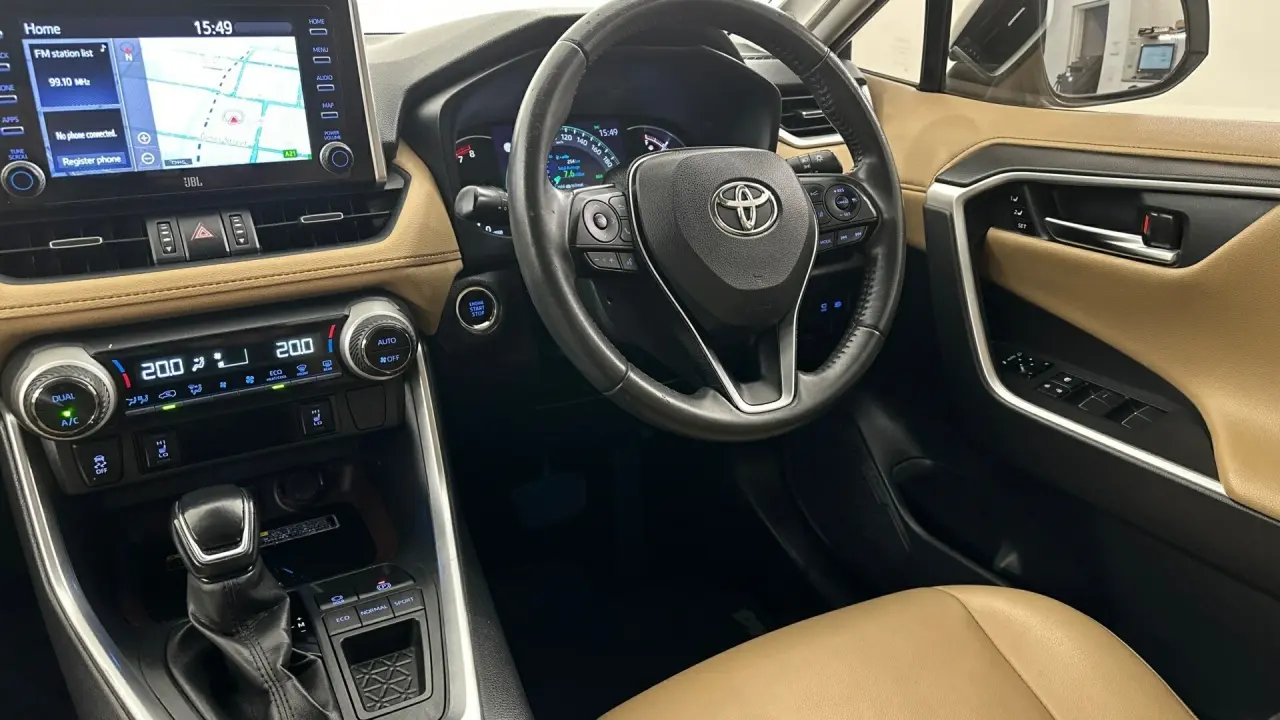 2020 Toyota RAV4 Gallery Image 14