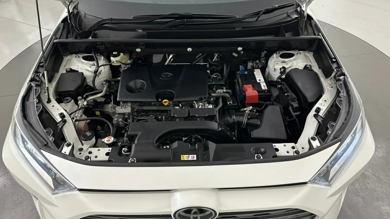 2020 Toyota RAV4 Gallery Image 18