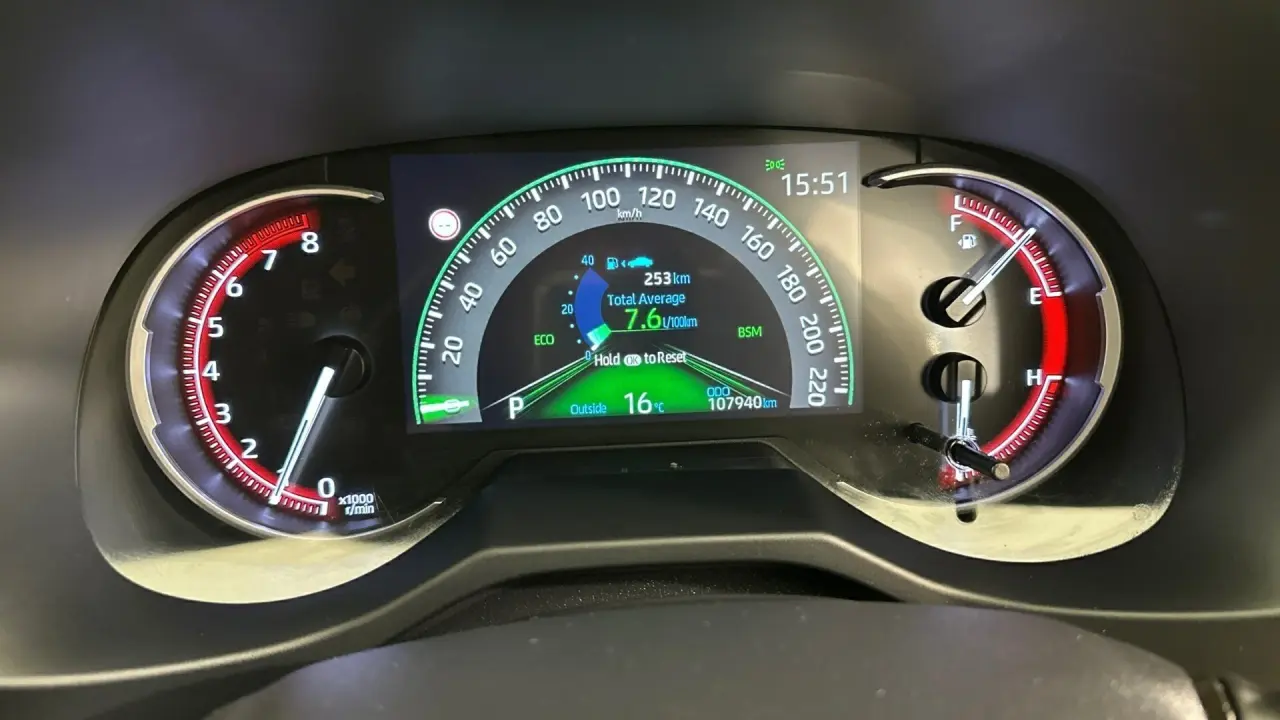 2020 Toyota RAV4 Gallery Image 9