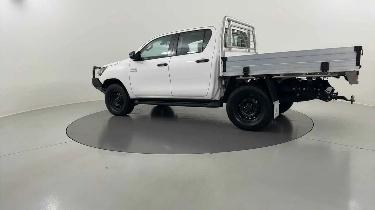 2022 Toyota Hilux Gallery Image 3