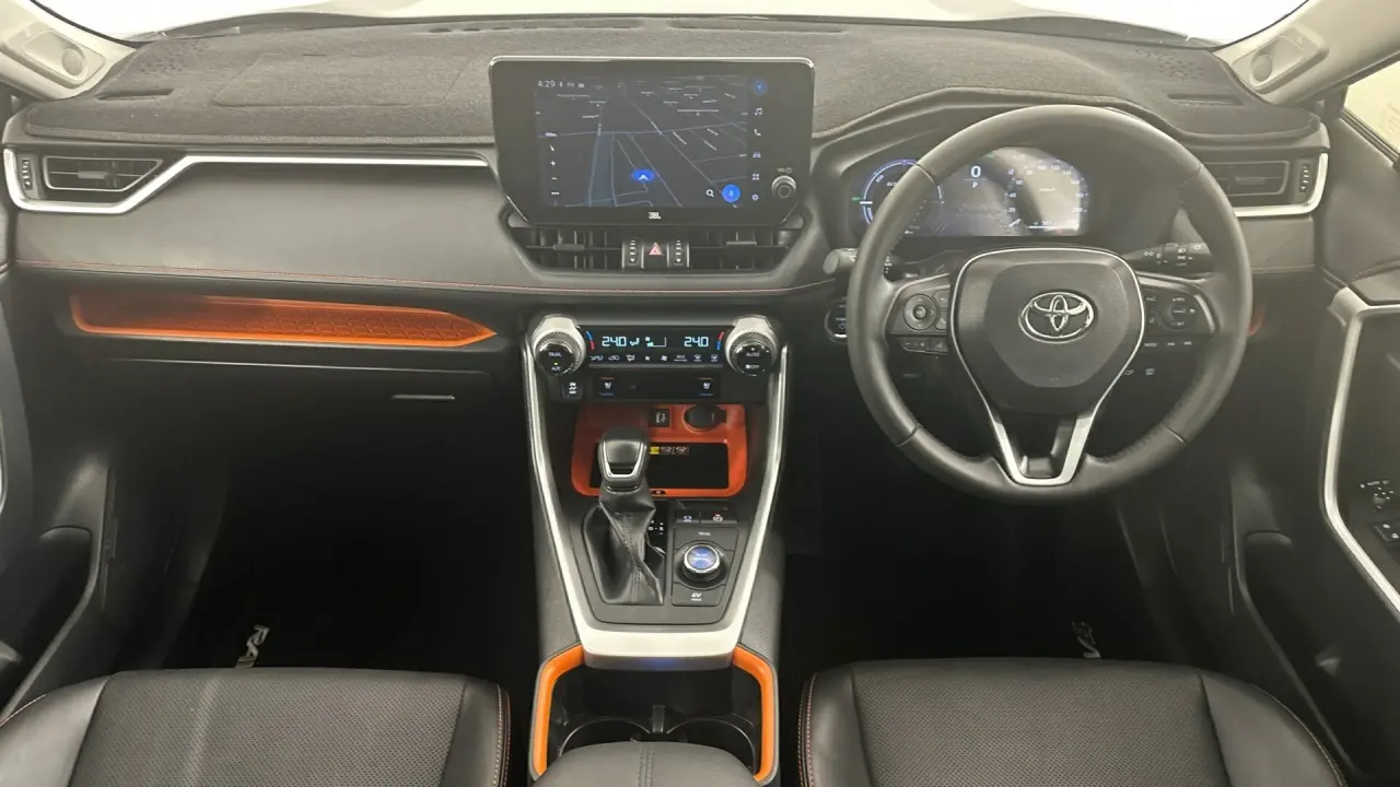 2023 Toyota RAV4 Gallery Image 11
