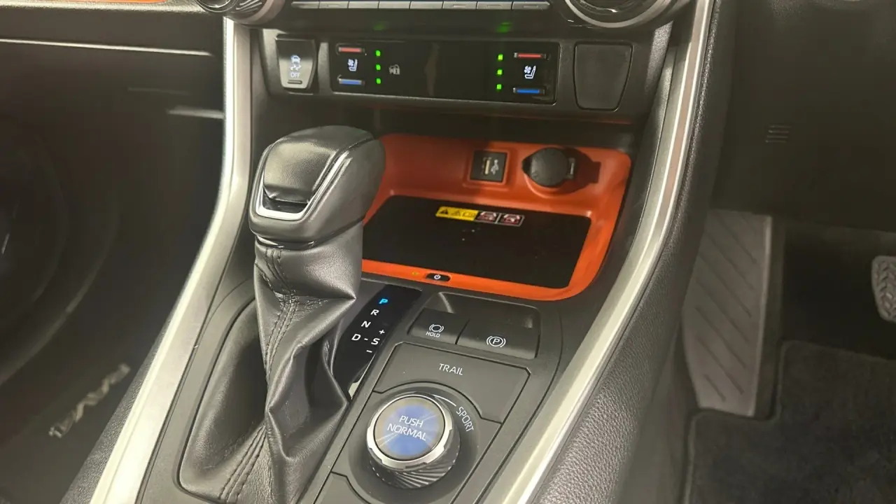 2023 Toyota RAV4 Gallery Image 15
