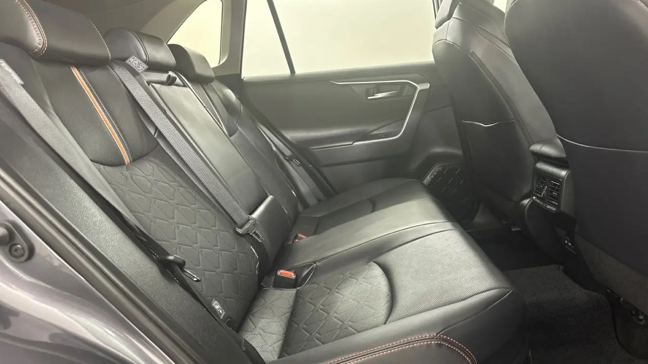 2023 Toyota RAV4 Gallery Image 18