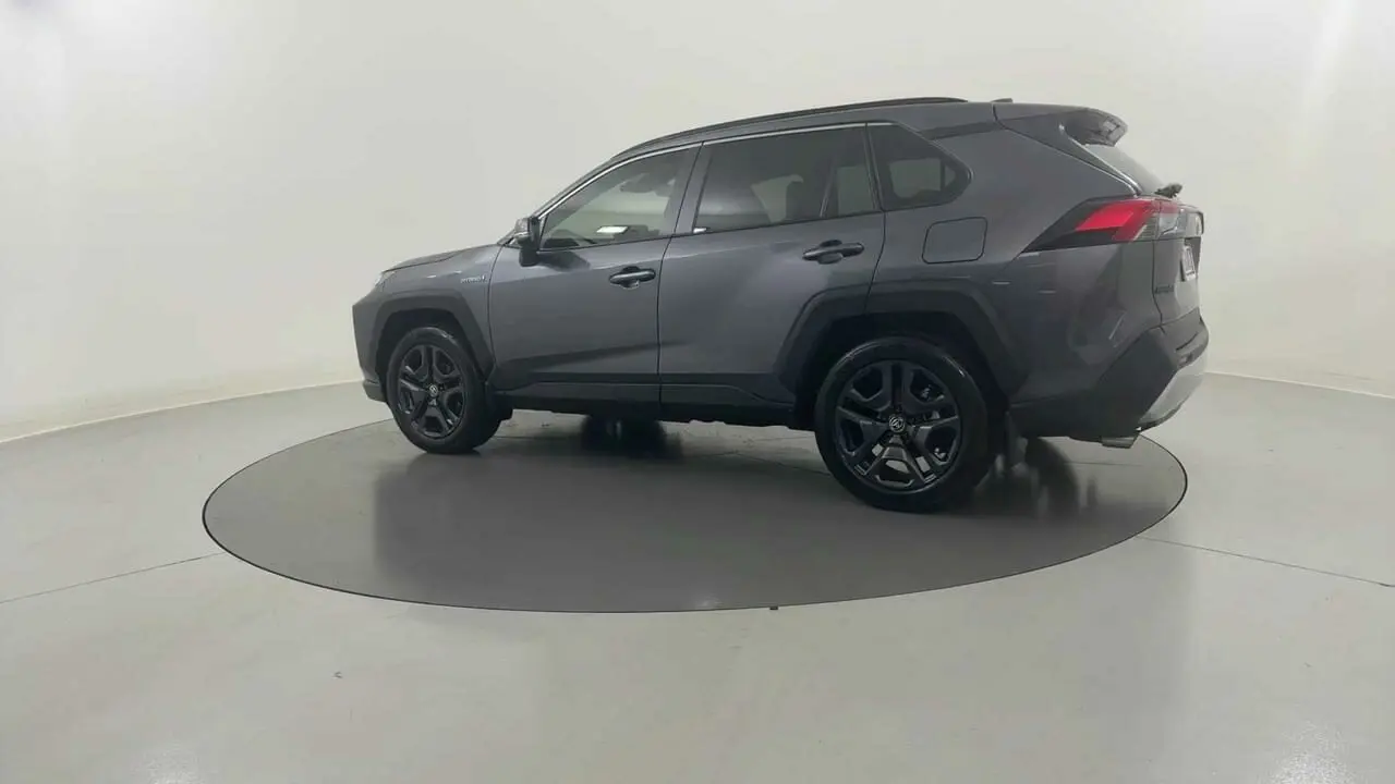2023 Toyota RAV4 Gallery Image 3