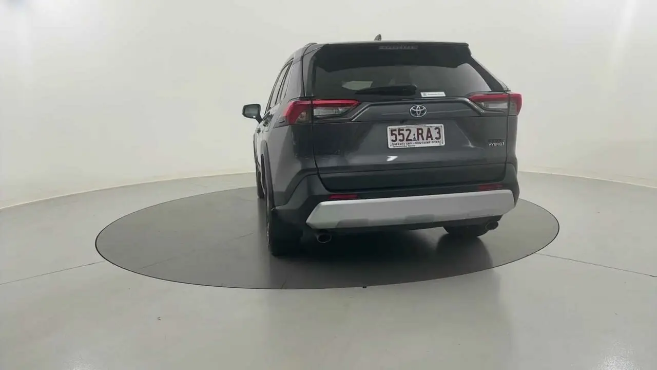 2023 Toyota RAV4 Gallery Image 4