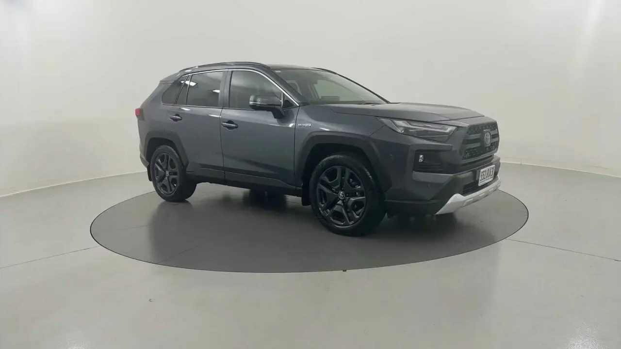 2023 Toyota RAV4 Gallery Image 7