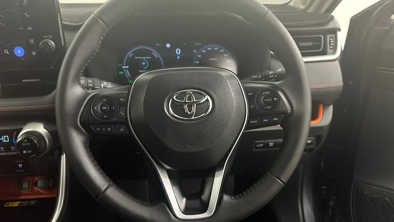2023 Toyota RAV4 Gallery Image 9