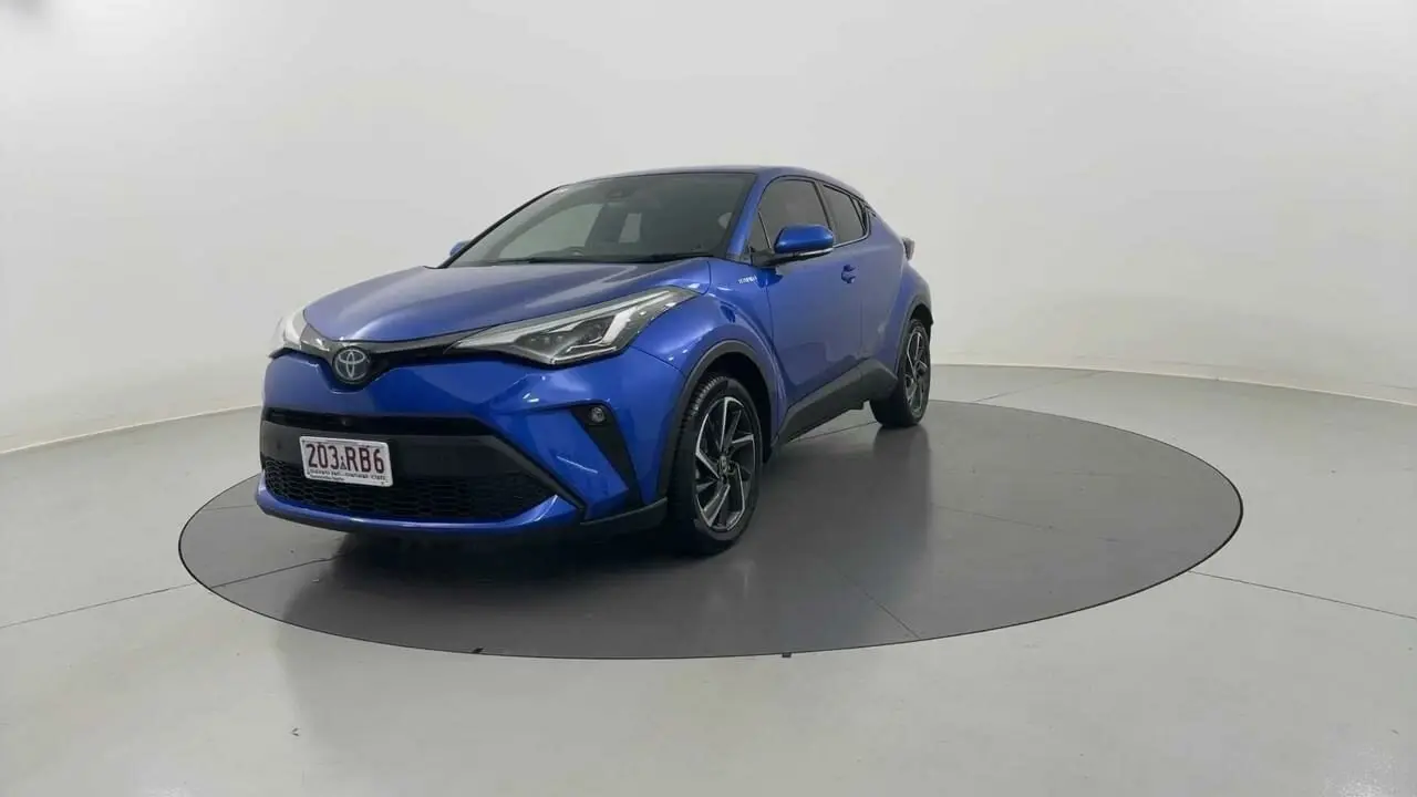 2021 Toyota C-HR Gallery Image 1