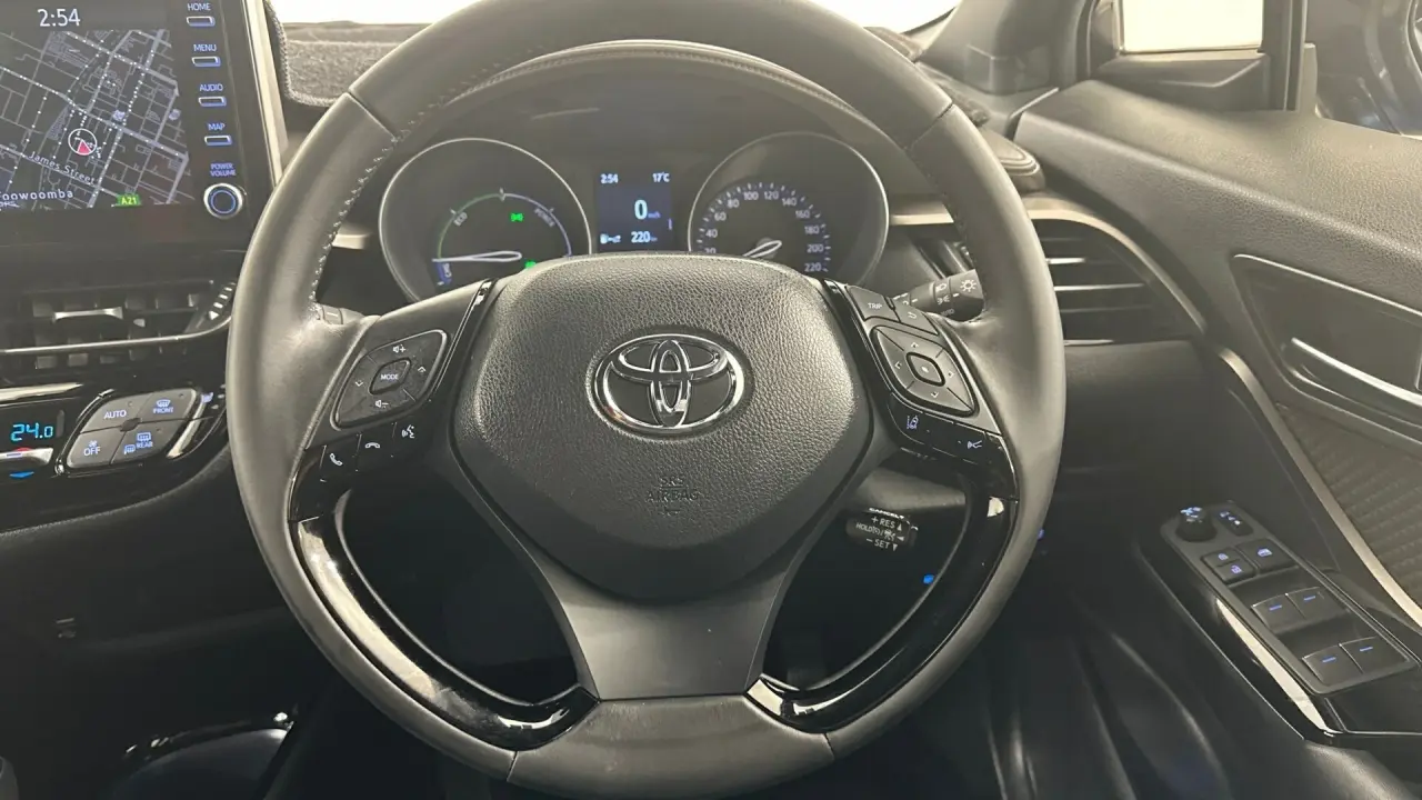 2021 Toyota C-HR Gallery Image 10