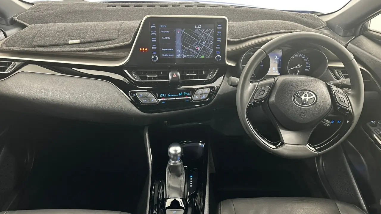 2021 Toyota C-HR Gallery Image 12