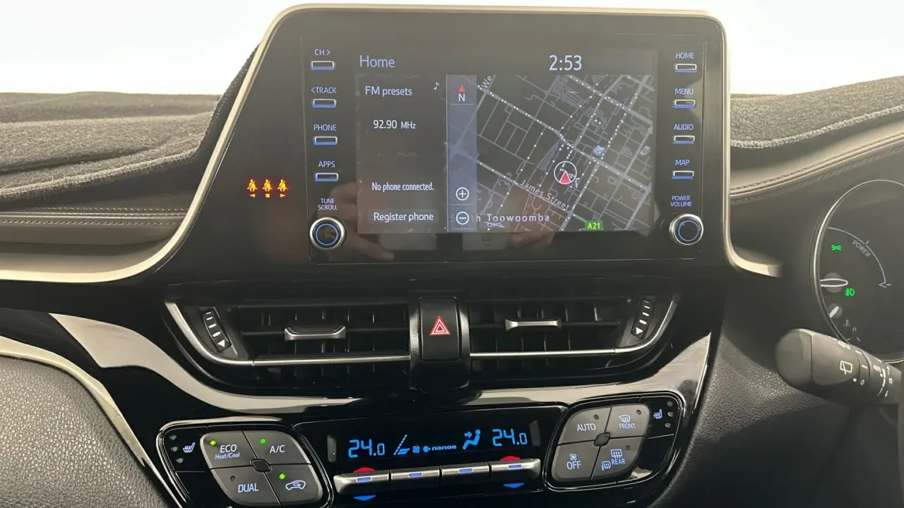2021 Toyota C-HR Gallery Image 13