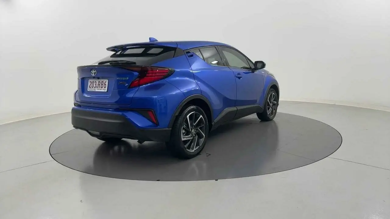 2021 Toyota C-HR Gallery Image 5