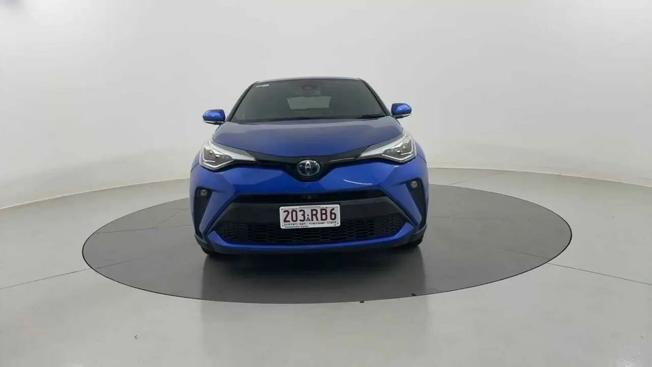 2021 Toyota C-HR Gallery Image 8