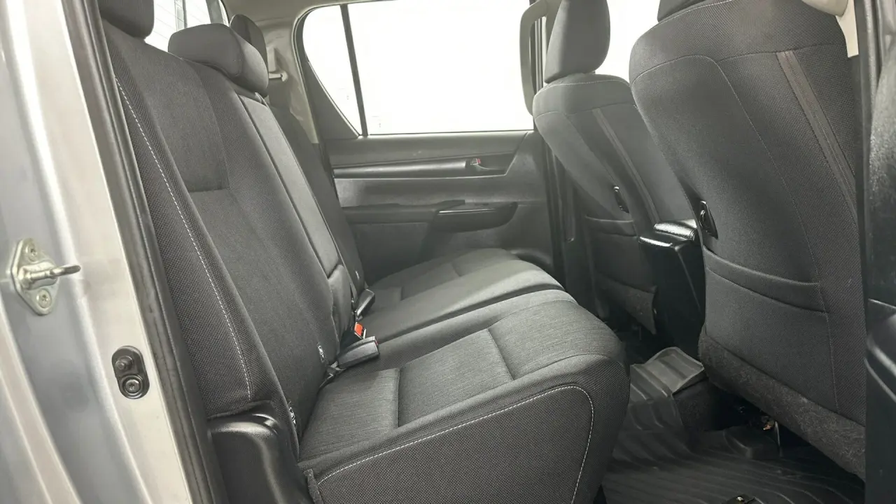 2023 Toyota Hilux Gallery Image 18