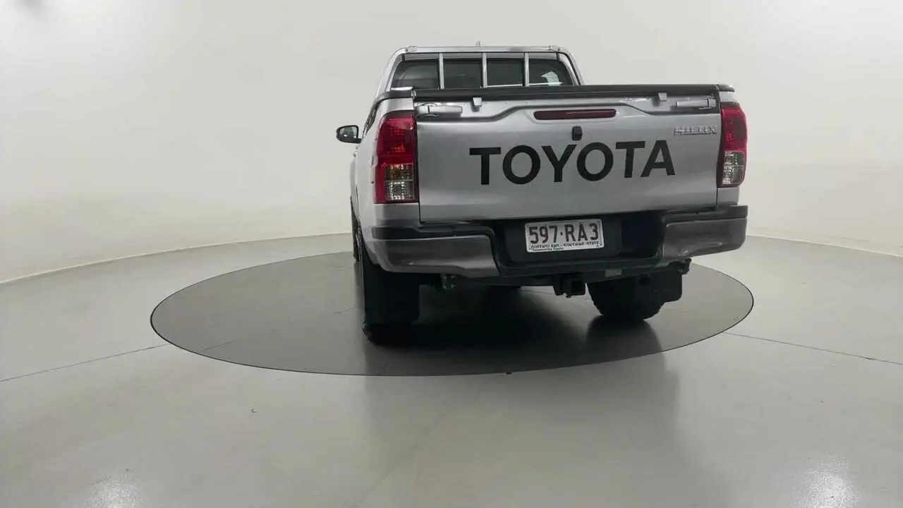 2023 Toyota Hilux Gallery Image 4