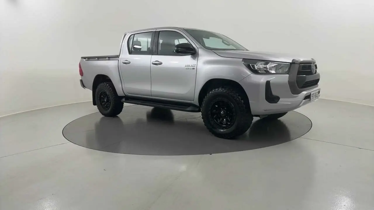 2023 Toyota Hilux Gallery Image 7