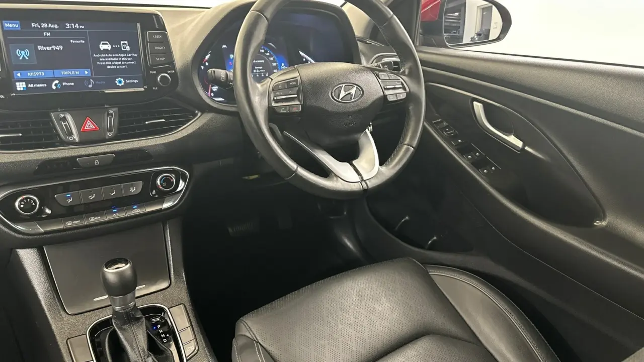 2021 Hyundai i30 Gallery Image 11