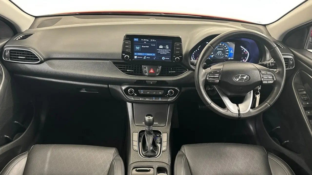 2021 Hyundai i30 Gallery Image 12