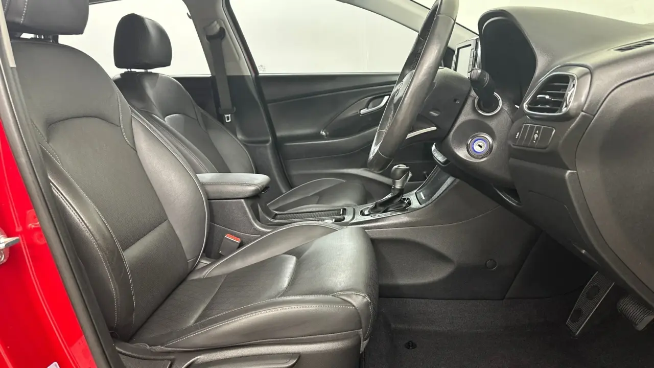 2021 Hyundai i30 Gallery Image 15