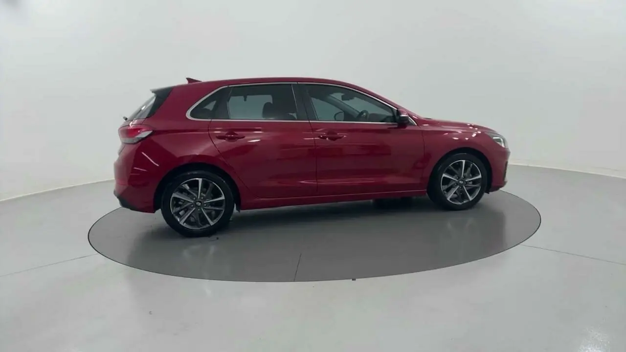 2021 Hyundai i30 Gallery Image 6