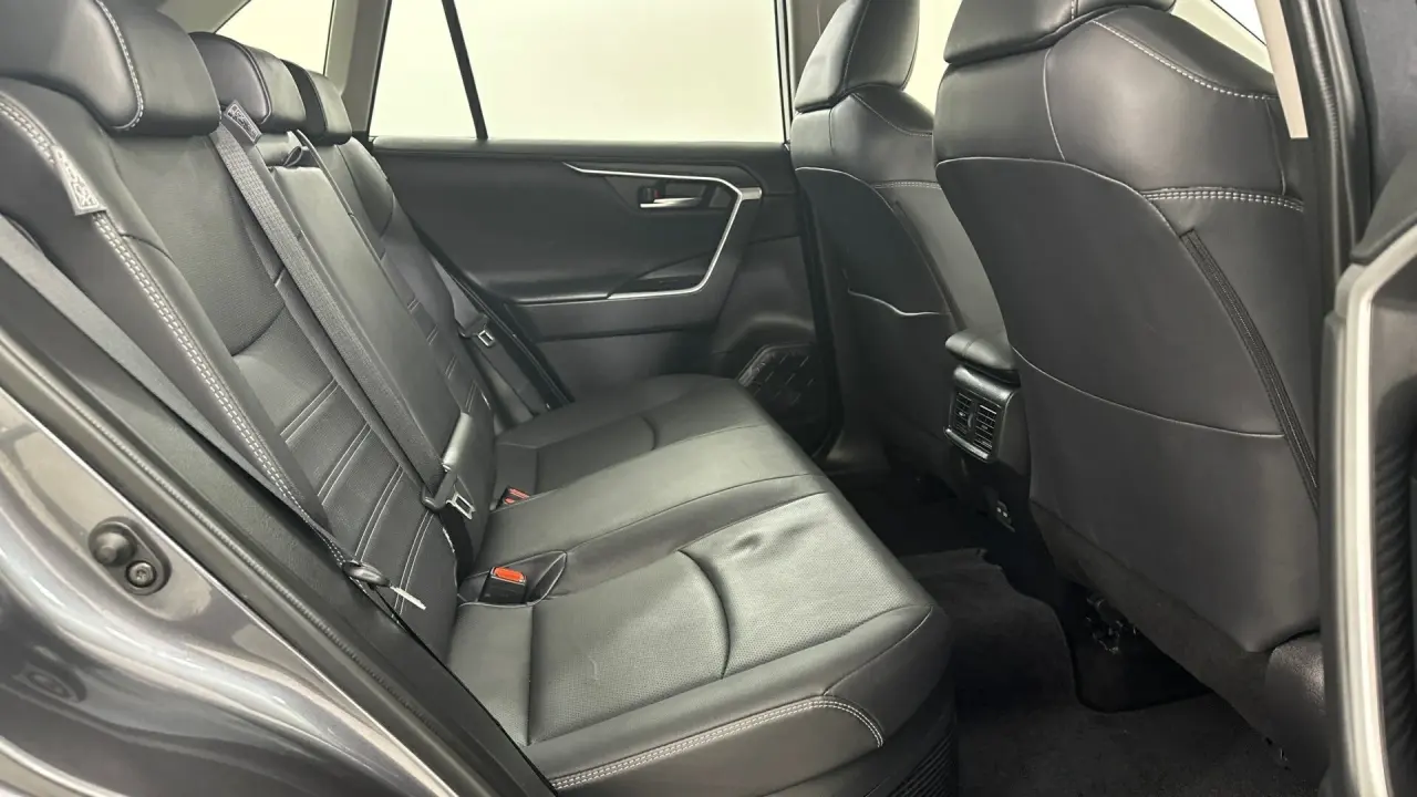 2024 Toyota RAV4 Gallery Image 16