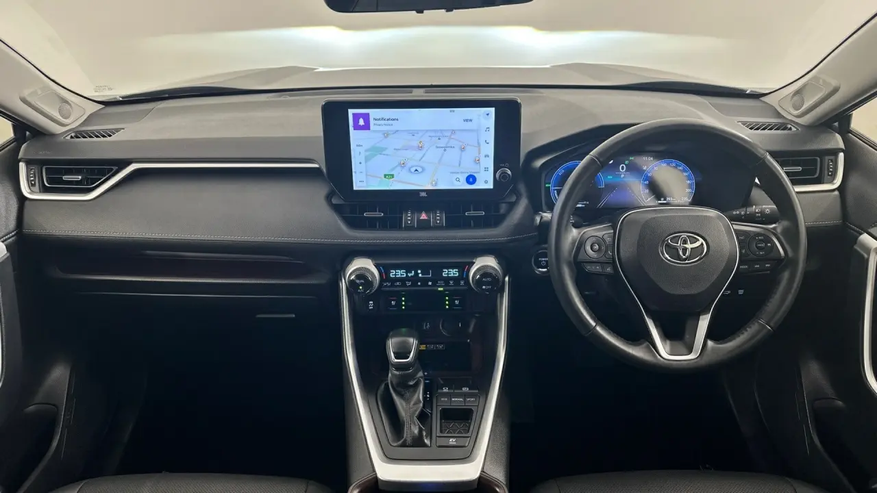 2024 Toyota RAV4 Gallery Image 19