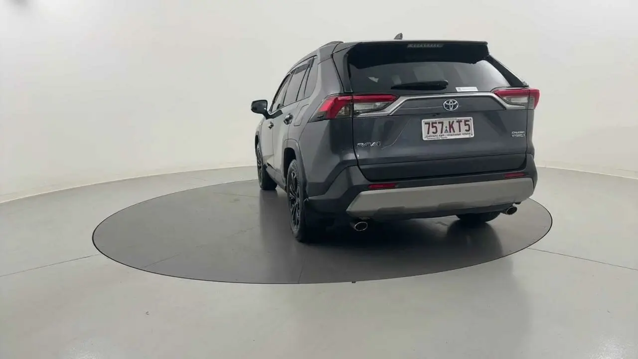 2024 Toyota RAV4 Gallery Image 4