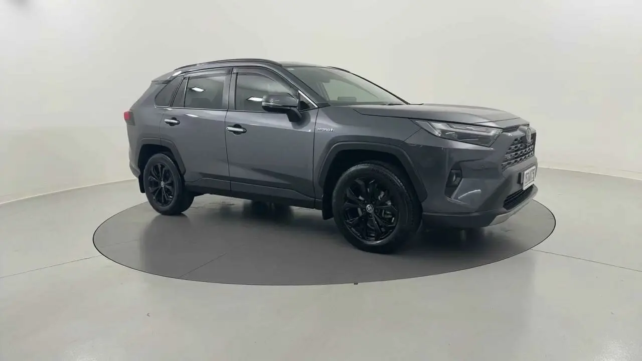 2024 Toyota RAV4 Gallery Image 7