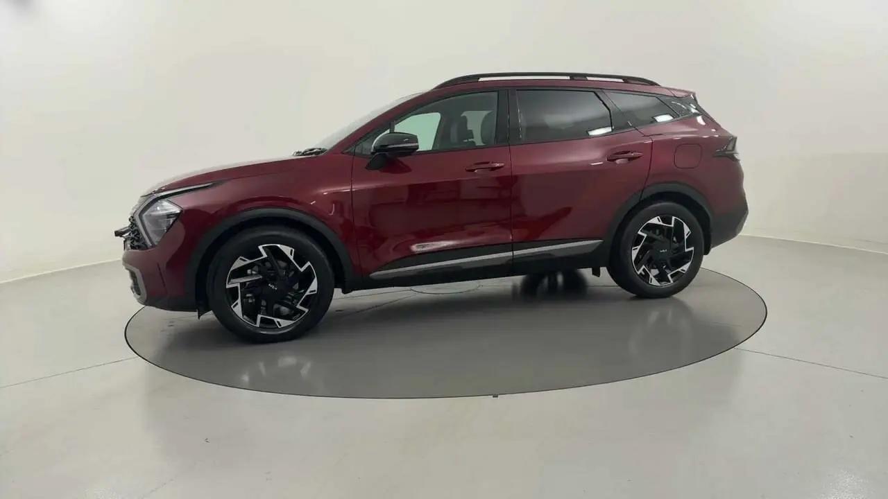 2022 Kia Sportage Gallery Image 2