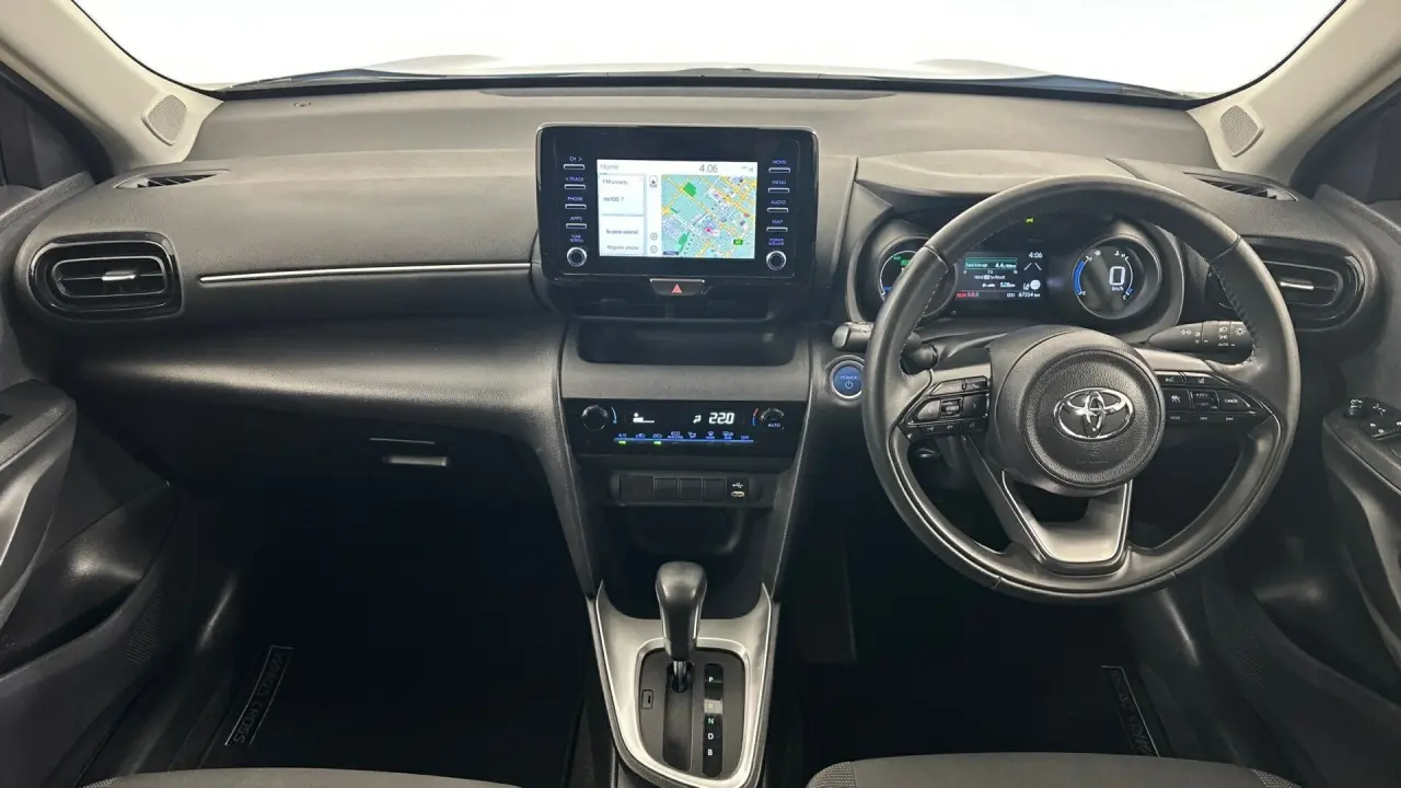 2023 Toyota Yaris Cross Gallery Image 12