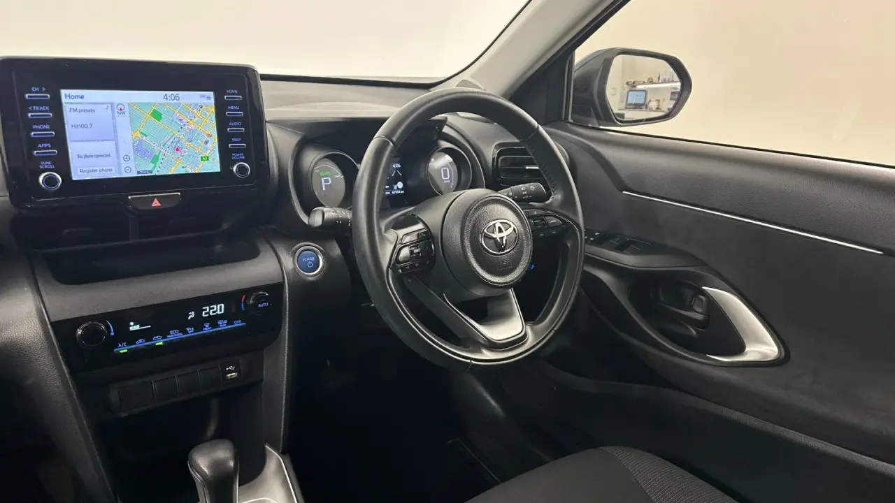 2023 Toyota Yaris Cross Gallery Image 13