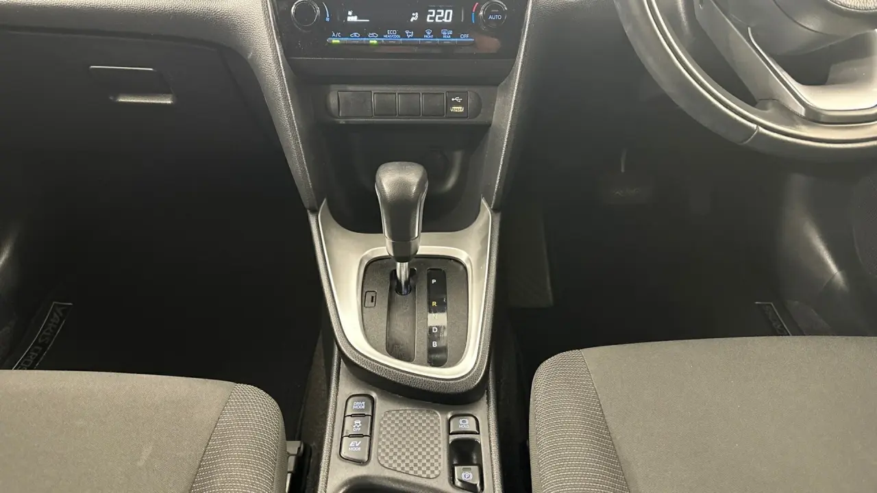 2023 Toyota Yaris Cross Gallery Image 16