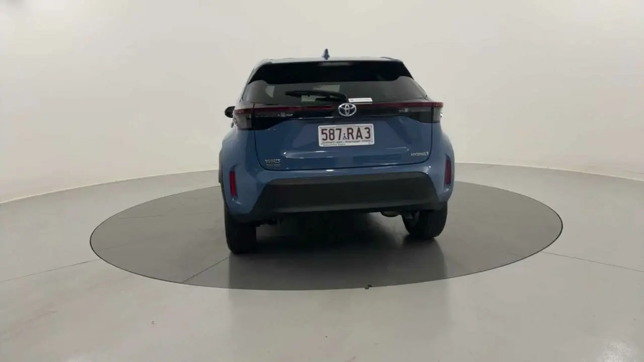 2023 Toyota Yaris Cross Gallery Image 4
