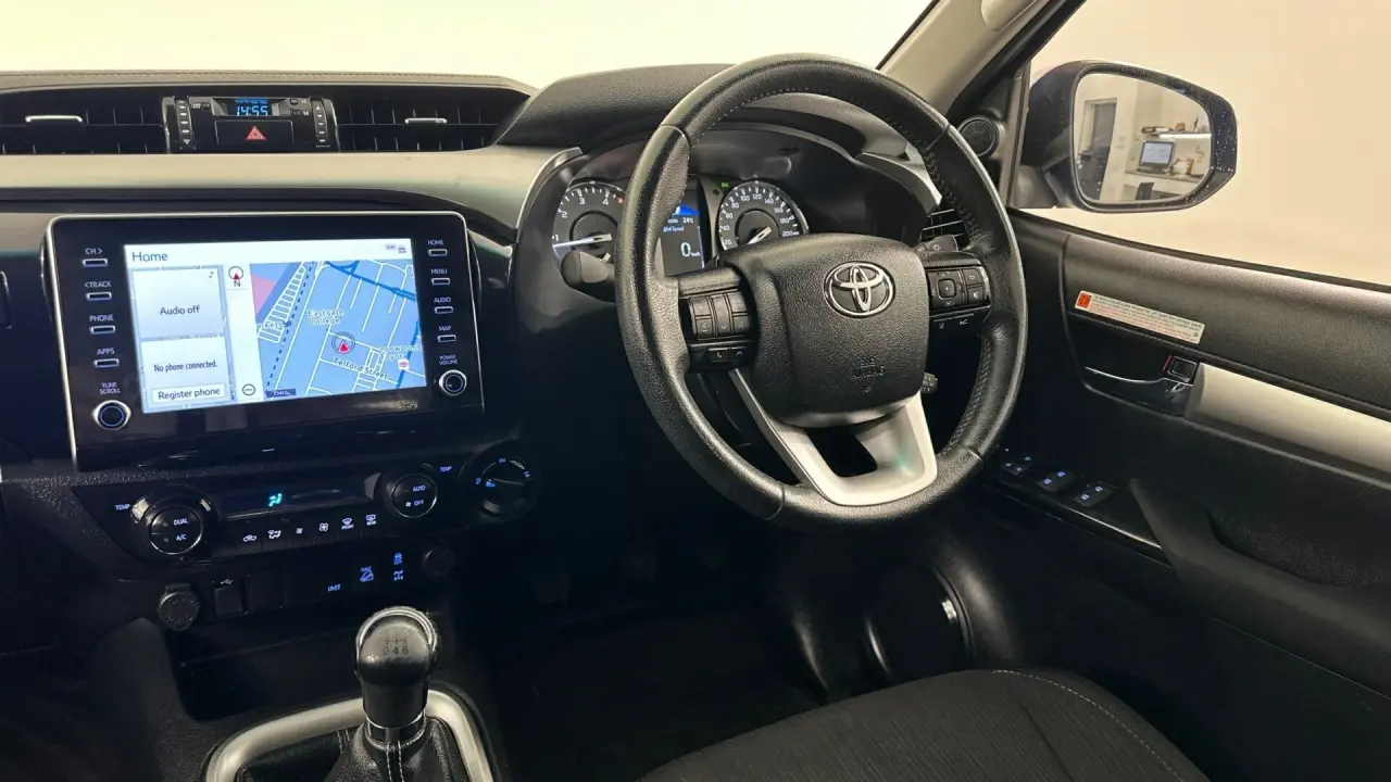 2022 Toyota Hilux Gallery Image 12