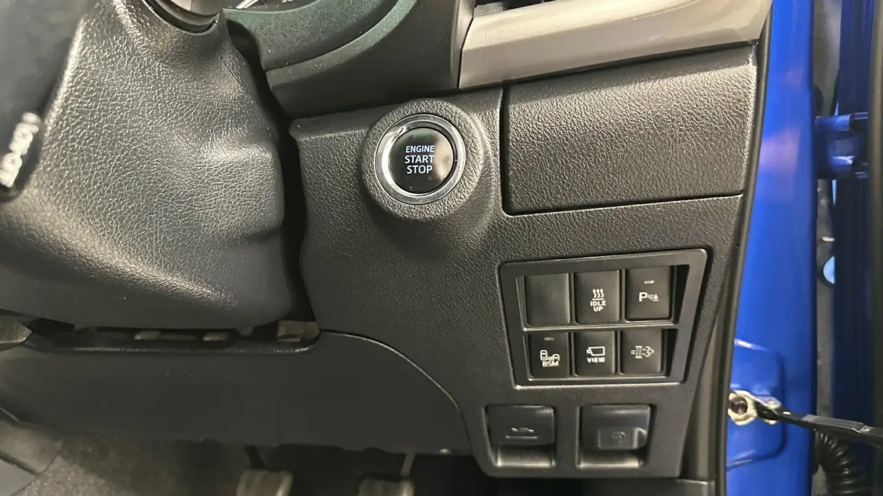 2022 Toyota Hilux Gallery Image 14