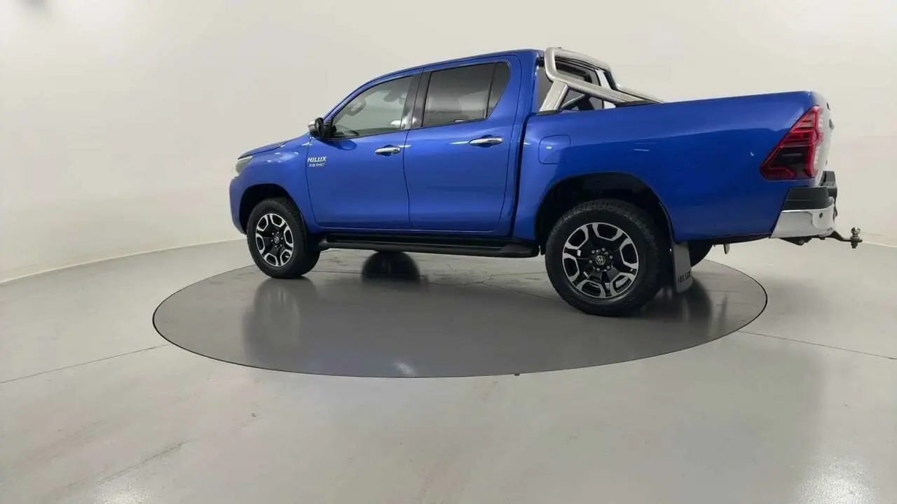 2022 Toyota Hilux Gallery Image 3
