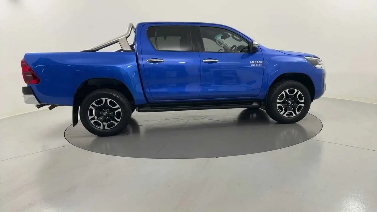 2022 Toyota Hilux Gallery Image 6