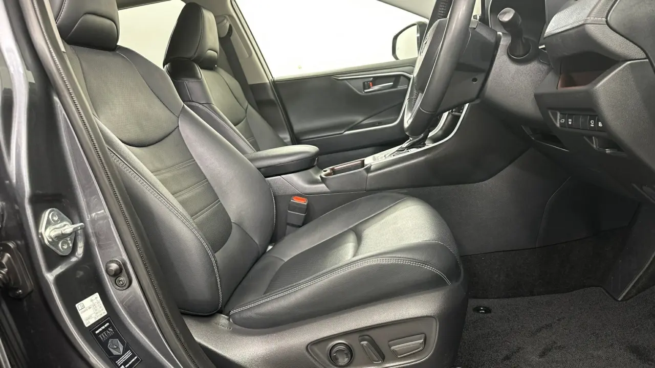 2023 Toyota RAV4 Gallery Image 12