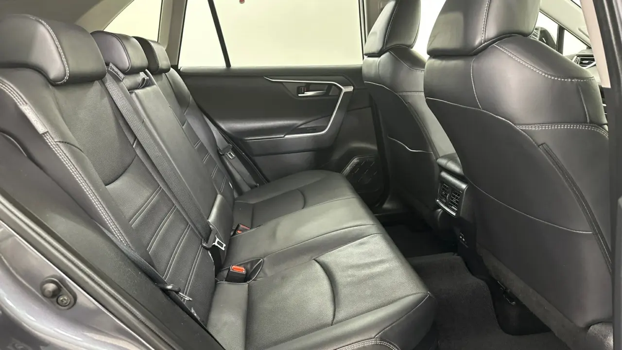 2023 Toyota RAV4 Gallery Image 13